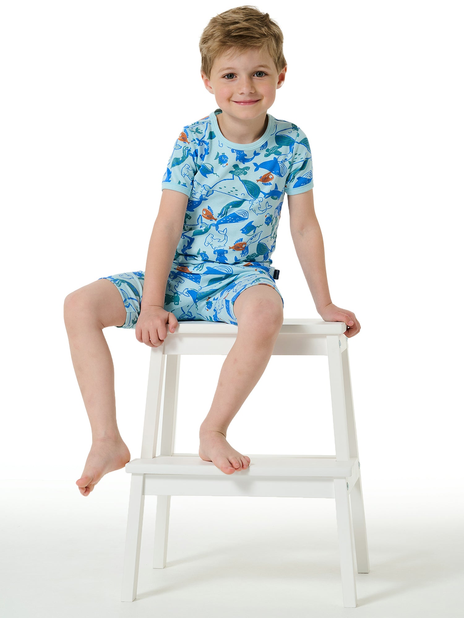 blau / 104