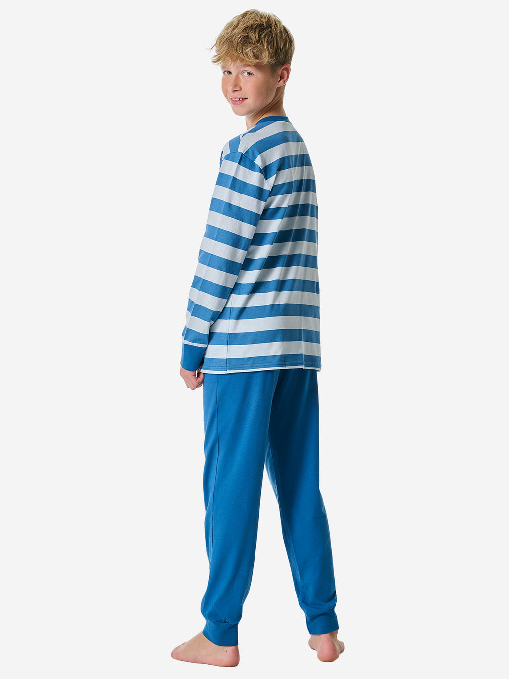 blau / 140
