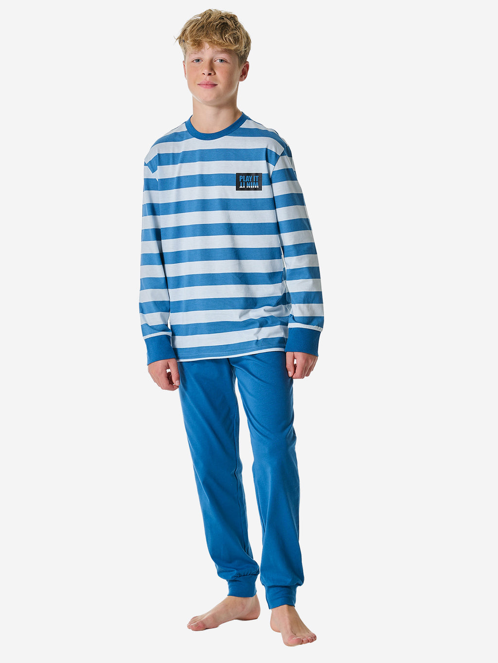 blau / 140