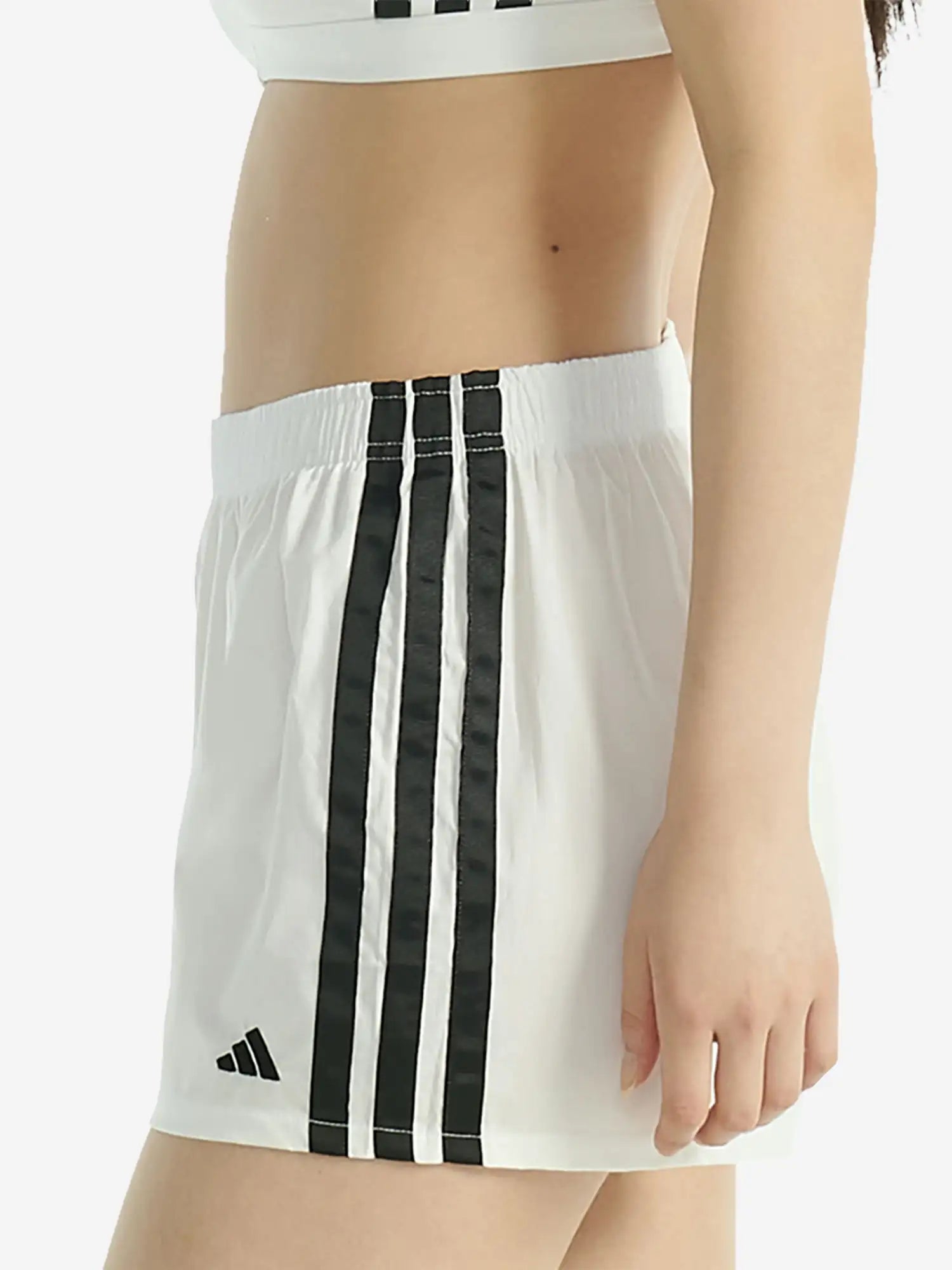 white / L