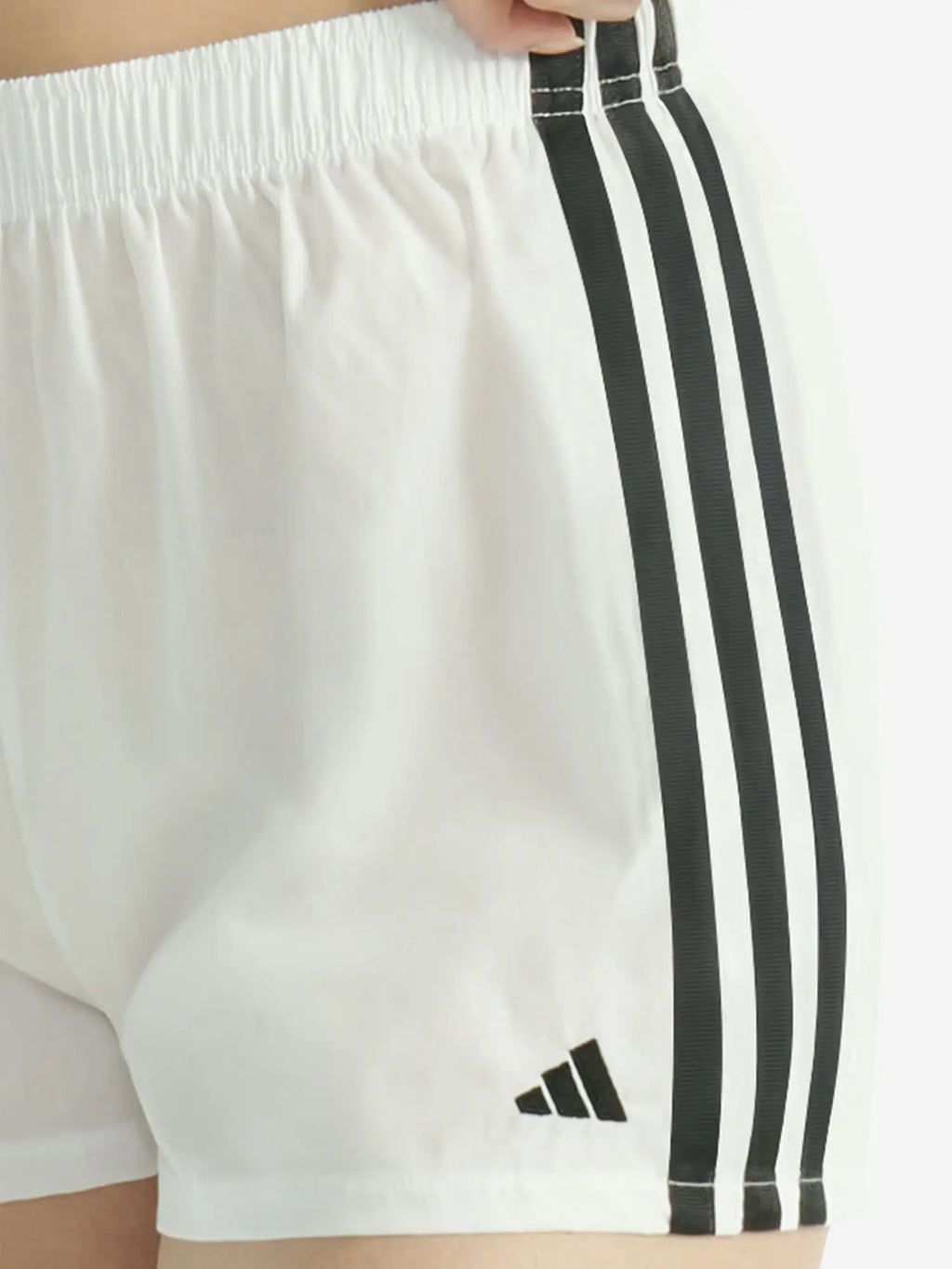 white / L