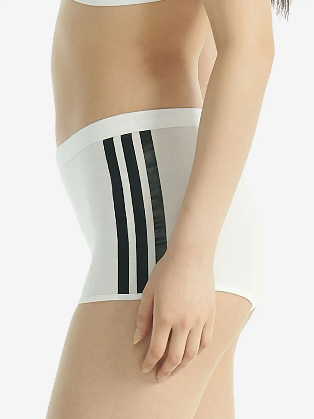 white / L
