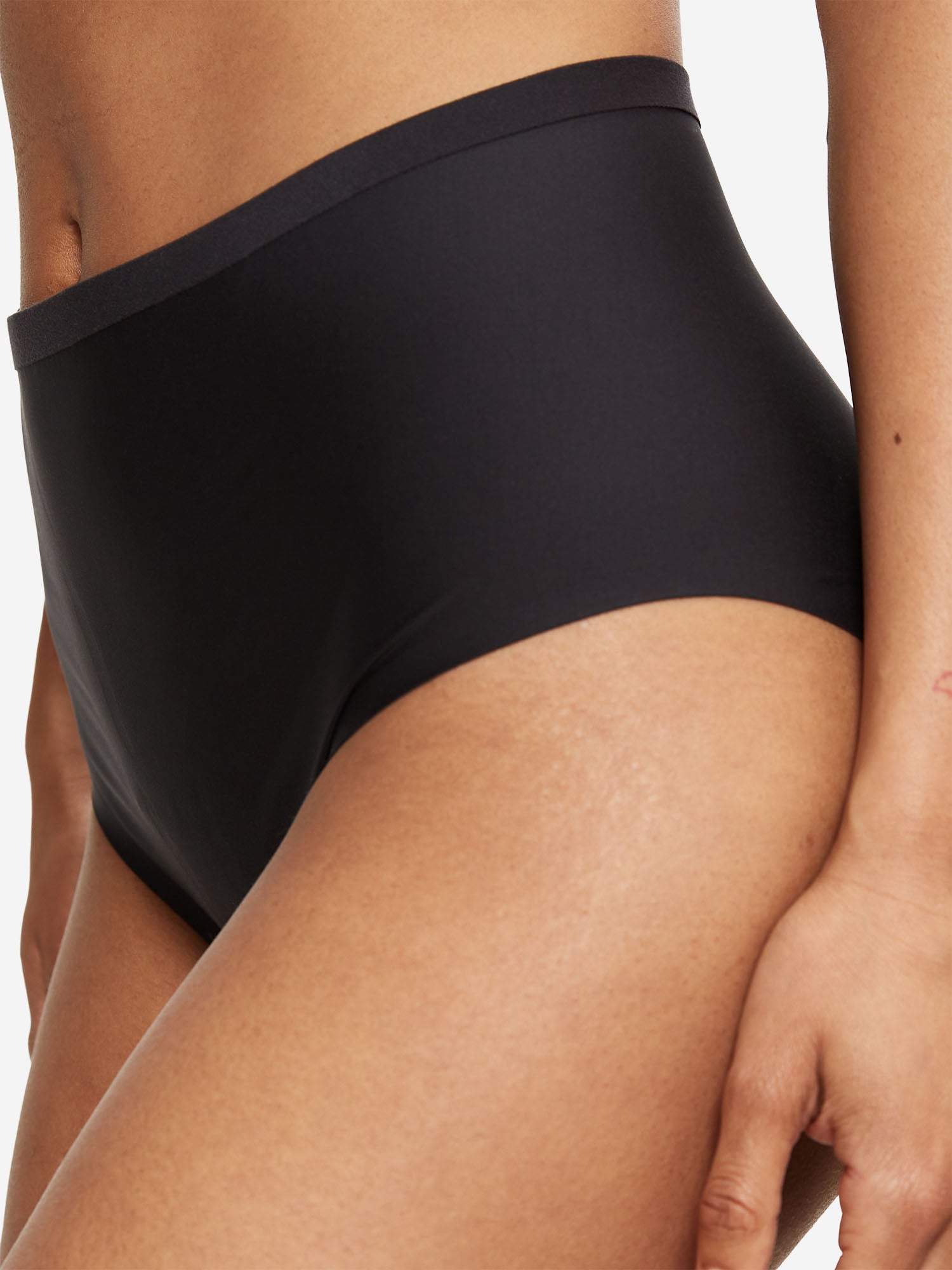 black / L