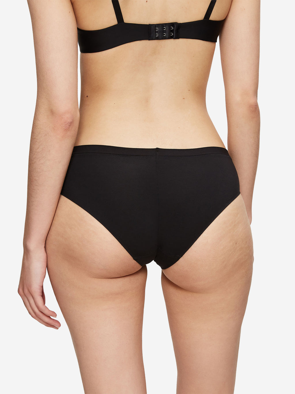 black / 1